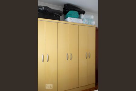 Casa à venda com 487m², 4 quartos e 5 vagasQUARTO 2