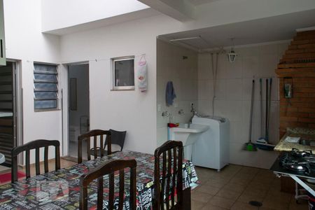 Casa à venda com 487m², 4 quartos e 5 vagasQUINTAL