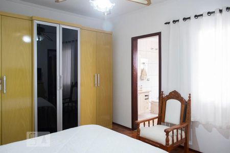 Casa à venda com 487m², 4 quartos e 5 vagasQUARTO 1 SUITE