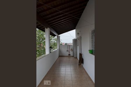 Casa à venda com 487m², 4 quartos e 5 vagasVARANDA QUARTO 4