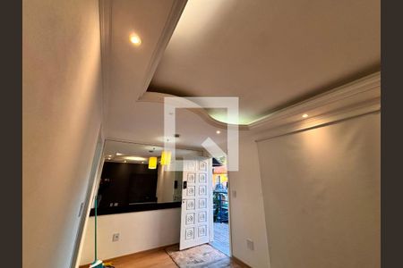 Sala de casa de condomínio para alugar com 2 quartos, 50m² em Jardim Torino, Cotia