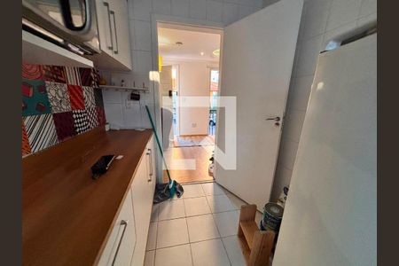 Cozinha de casa de condomínio para alugar com 2 quartos, 50m² em Jardim Torino, Cotia