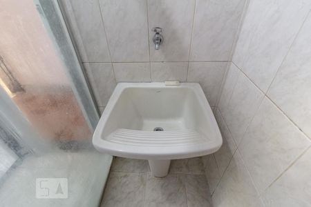 Apartamento para alugar com 40m², 2 quartos e sem vagaBanheiro