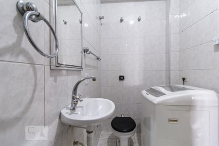 Apartamento para alugar com 40m², 2 quartos e sem vagaBanheiro