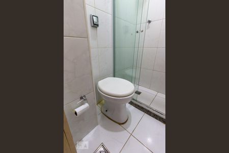Studio à venda com 30m², 1 quarto e sem vaga Studio à venda com 30m², 1 quarto e sem vagaBanheiro