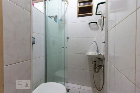 Banheiro de kitnet/studio à venda com 1 quarto, 30m² em Centro, Rio de Janeiro