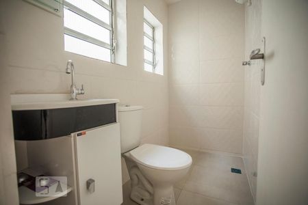 Banheiro de kitnet/studio para alugar com 1 quarto, 25m² em Vila Mariana, São Paulo