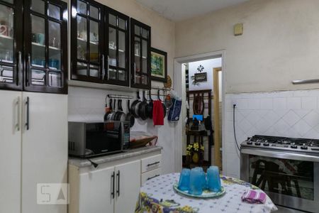 Apartamento para alugar com 98m², 2 quartos e sem vagaCozinha