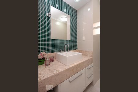 Banheiro de apartamento para alugar com 3 quartos, 240m² em Santa Cecília, São Paulo