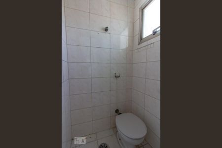 Studio para alugar com 80m², 3 quartos e 1 vaga Studio para alugar com 80m², 3 quartos e 1 vagaBanheiro de Serviço