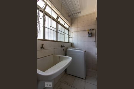 Studio para alugar com 80m², 3 quartos e 1 vaga Studio para alugar com 80m², 3 quartos e 1 vagaLavanderia