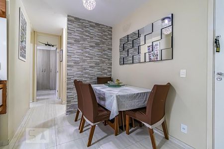 Sala de apartamento para alugar com 2 quartos, 56m² em Taquara, Rio de Janeiro
