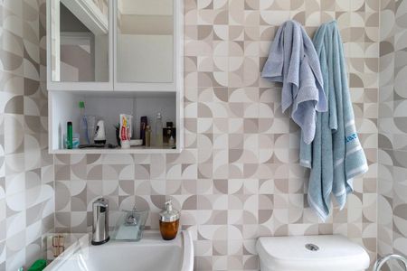 Apartamento para alugar com 63m², 2 quartos e 2 vagasBanheiro