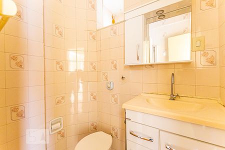 Banheiro de apartamento para alugar com 1 quarto, 40m² em Centro, Niterói