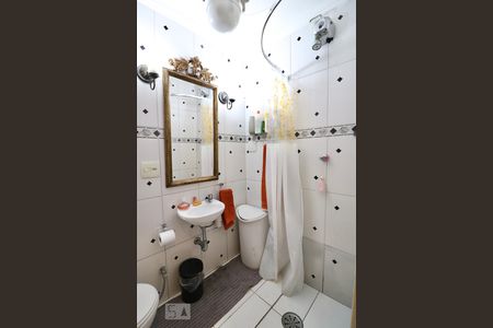 Apartamento à venda com 130m², 3 quartos e 1 vaga Apartamento à venda com 130m², 3 quartos e 1 vagaBanheiro 2