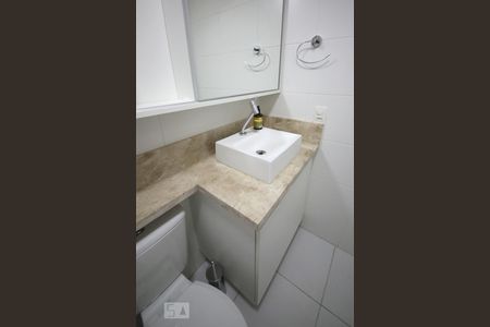 Apartamento à venda com 37m², 1 quarto e sem vagaBanheiro 