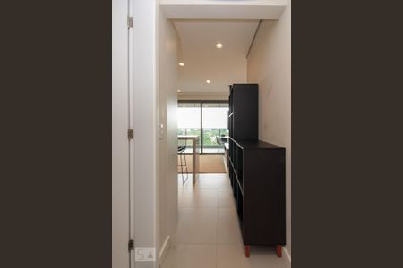 Entrada de apartamento para alugar com 1 quarto, 46m² em Pinheiros, São Paulo