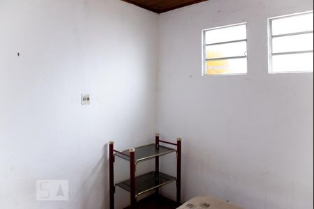 Casa 1 - Quarto 1 de casa para alugar com 5 quartos, 180m² em Vila Guilhermina, São Paulo