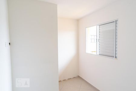 Quarto 1 de apartamento para alugar com 2 quartos, 42m² em Vila Granada, São Paulo