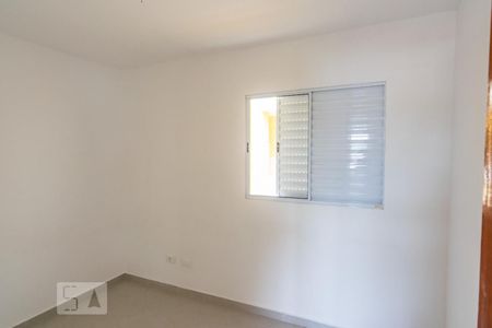 Quarto 2 de apartamento para alugar com 2 quartos, 42m² em Vila Granada, São Paulo
