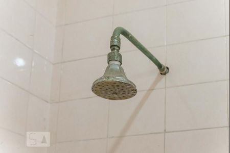 Casa para alugar com 70m², 3 quartos e sem vagaBanheiro - Ducha