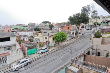 Casa à venda com 300m², 4 quartos e 4 vagas Casa à venda com 300m², 4 quartos e 4 vagasVaranda