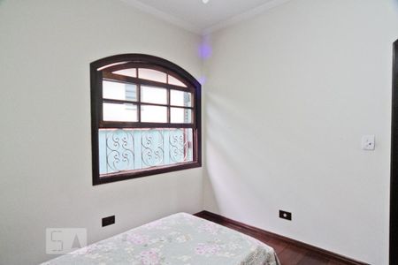 Casa à venda com 300m², 4 quartos e 4 vagas Casa à venda com 300m², 4 quartos e 4 vagasQuarto 1