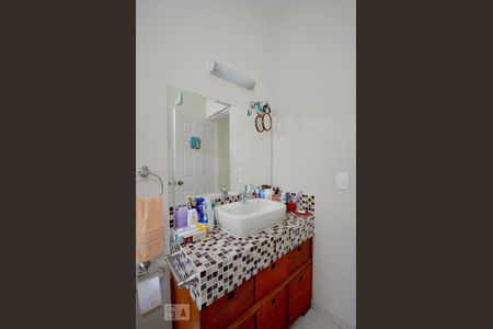 Casa à venda com 300m², 4 quartos e 4 vagasSuite Quarto 2