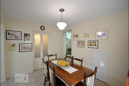 Casa à venda com 300m², 4 quartos e 4 vagasCopa