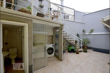 Casa à venda com 300m², 4 quartos e 4 vagasArea Externa