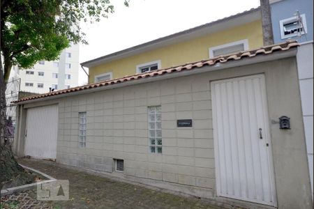 Casa à venda com 300m², 4 quartos e 4 vagasFachada