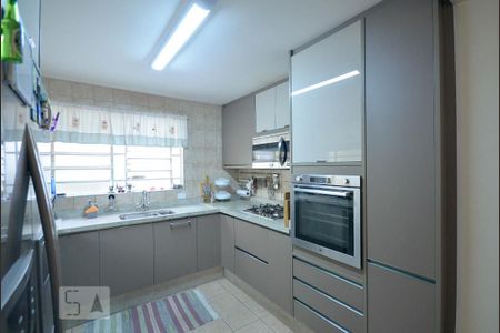Casa à venda com 300m², 4 quartos e 4 vagasCozinha