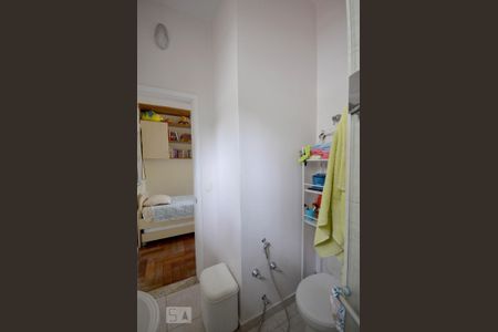 Casa à venda com 300m², 4 quartos e 4 vagasSuite Quarto 4