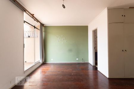 Suíte de casa à venda com 5 quartos, 350m² em Parque Jabaquara, São Paulo