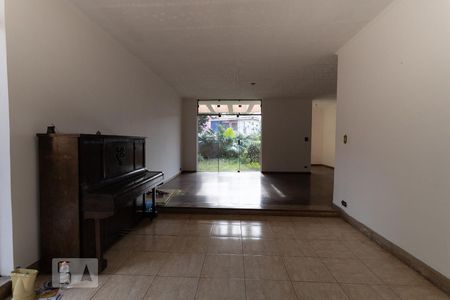 Sala de casa à venda com 5 quartos, 350m² em Parque Jabaquara, São Paulo