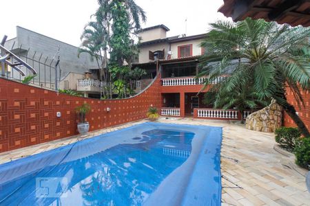 Casa à venda com 358m², 4 quartos e 4 vagasPiscina