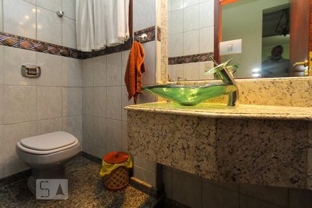 Casa à venda com 358m², 4 quartos e 4 vagasLavabo
