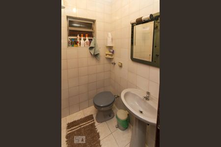 Casa à venda com 358m², 4 quartos e 4 vagasBanheiro