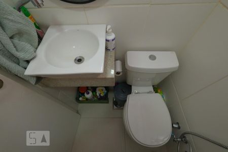 Apartamento à venda com 55m², 2 quartos e 1 vagaBanheiro Social