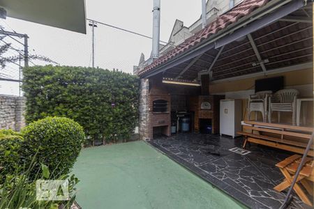 Casa de condomínio para alugar com 204m², 3 quartos e 4 vagas Casa de condomínio para alugar com 204m², 3 quartos e 4 vagasÁrea comum - Churrasqueira