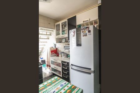 Casa à venda com 150m², 4 quartos e 2 vagas Casa à venda com 150m², 4 quartos e 2 vagasCasa 2 - Cozinha