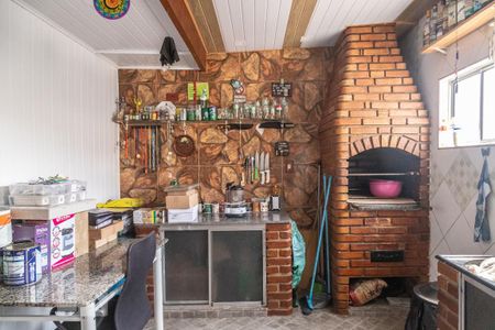 Casa à venda com 150m², 4 quartos e 2 vagas Casa à venda com 150m², 4 quartos e 2 vagasCasa 2 - Churrasqueira