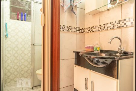 Casa à venda com 150m², 4 quartos e 2 vagas Casa à venda com 150m², 4 quartos e 2 vagasCasa 1 - Lavatório