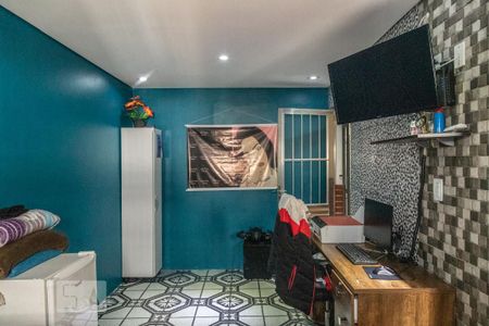 Casa à venda com 150m², 4 quartos e 2 vagas Casa à venda com 150m², 4 quartos e 2 vagasSuíte