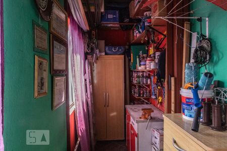 Casa à venda com 150m², 4 quartos e 2 vagas Casa à venda com 150m², 4 quartos e 2 vagasCasa 2 - Quarto de serviço