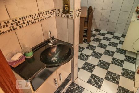 Casa à venda com 150m², 4 quartos e 2 vagas Casa à venda com 150m², 4 quartos e 2 vagasCasa 1 - Lavatório