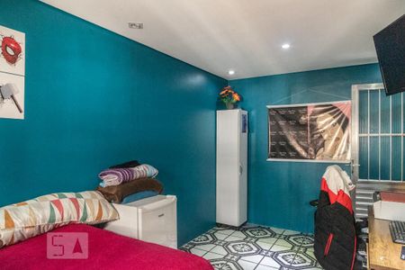 Casa à venda com 150m², 4 quartos e 2 vagas Casa à venda com 150m², 4 quartos e 2 vagasSuíte