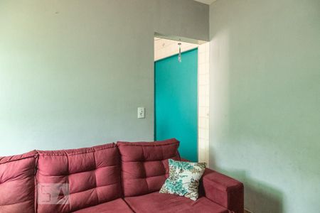 Casa à venda com 150m², 4 quartos e 2 vagas Casa à venda com 150m², 4 quartos e 2 vagasCasa 2 - Sala