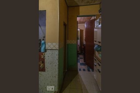 Casa à venda com 150m², 4 quartos e 2 vagas Casa à venda com 150m², 4 quartos e 2 vagasCasa 1 - Área de serviço