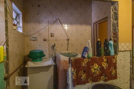 Casa à venda com 150m², 4 quartos e 2 vagas Casa à venda com 150m², 4 quartos e 2 vagasCasa 1 - Área de serviço